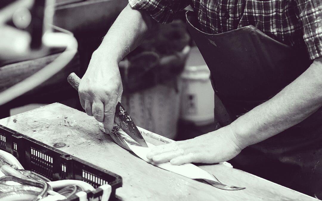 The Flash of a Fish Knife